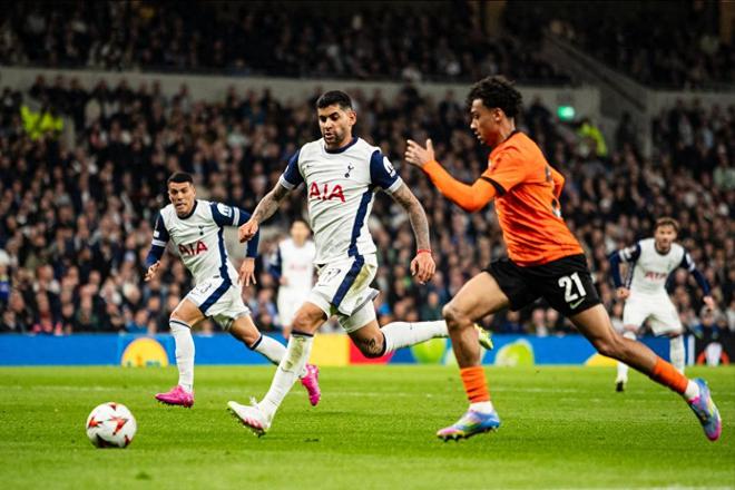 包含沃尔夫斯堡战平对手，欧联杯希望渺茫的词条