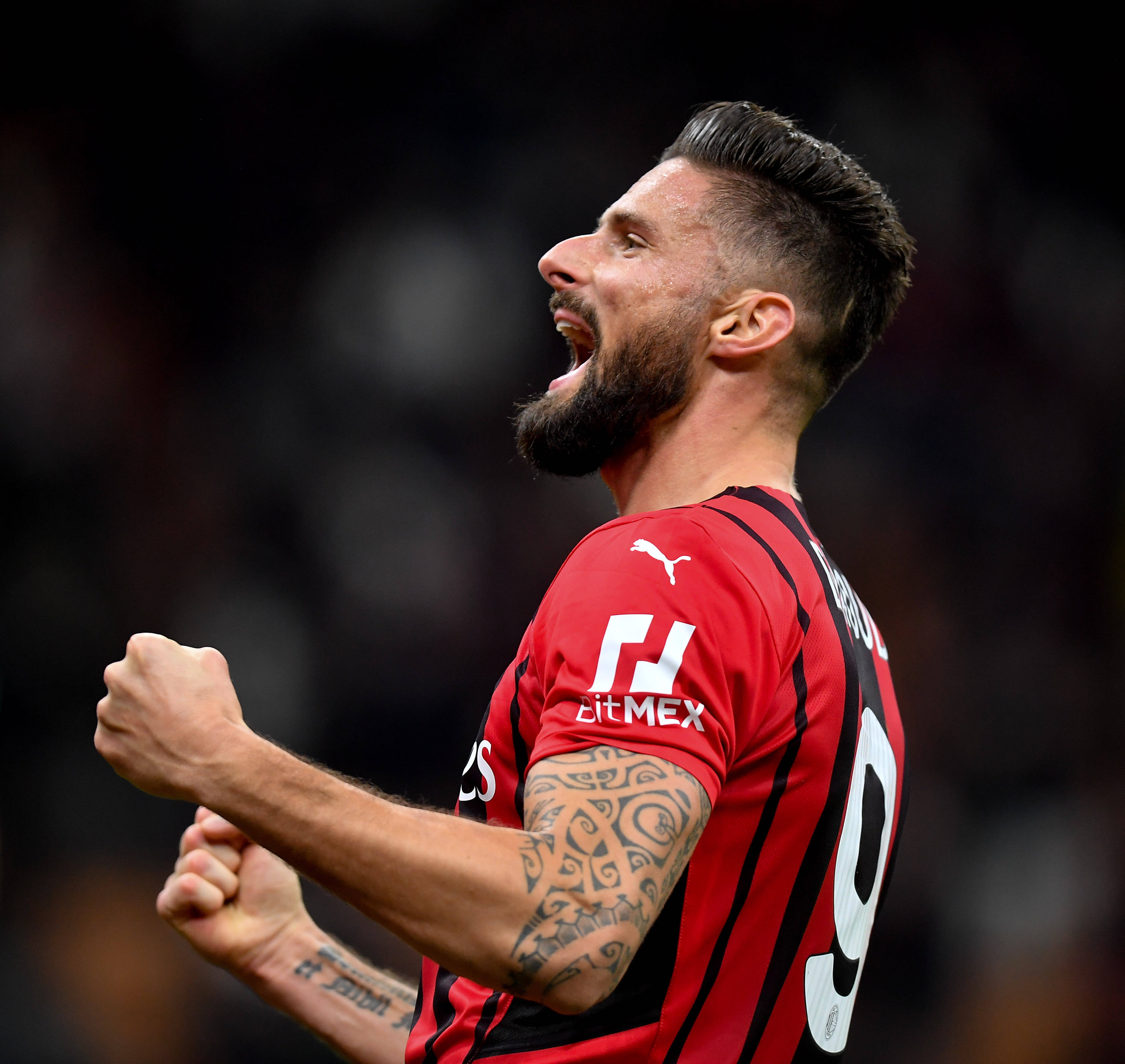 包含球员在意大利足球比赛中创下新记录的词条