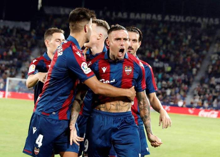 欧洲联赛巴塞罗那队连胜开局