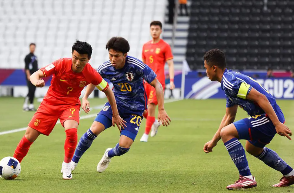 世俱杯时间-战术调整点燃希望之火，球队绝地反击的简单介绍