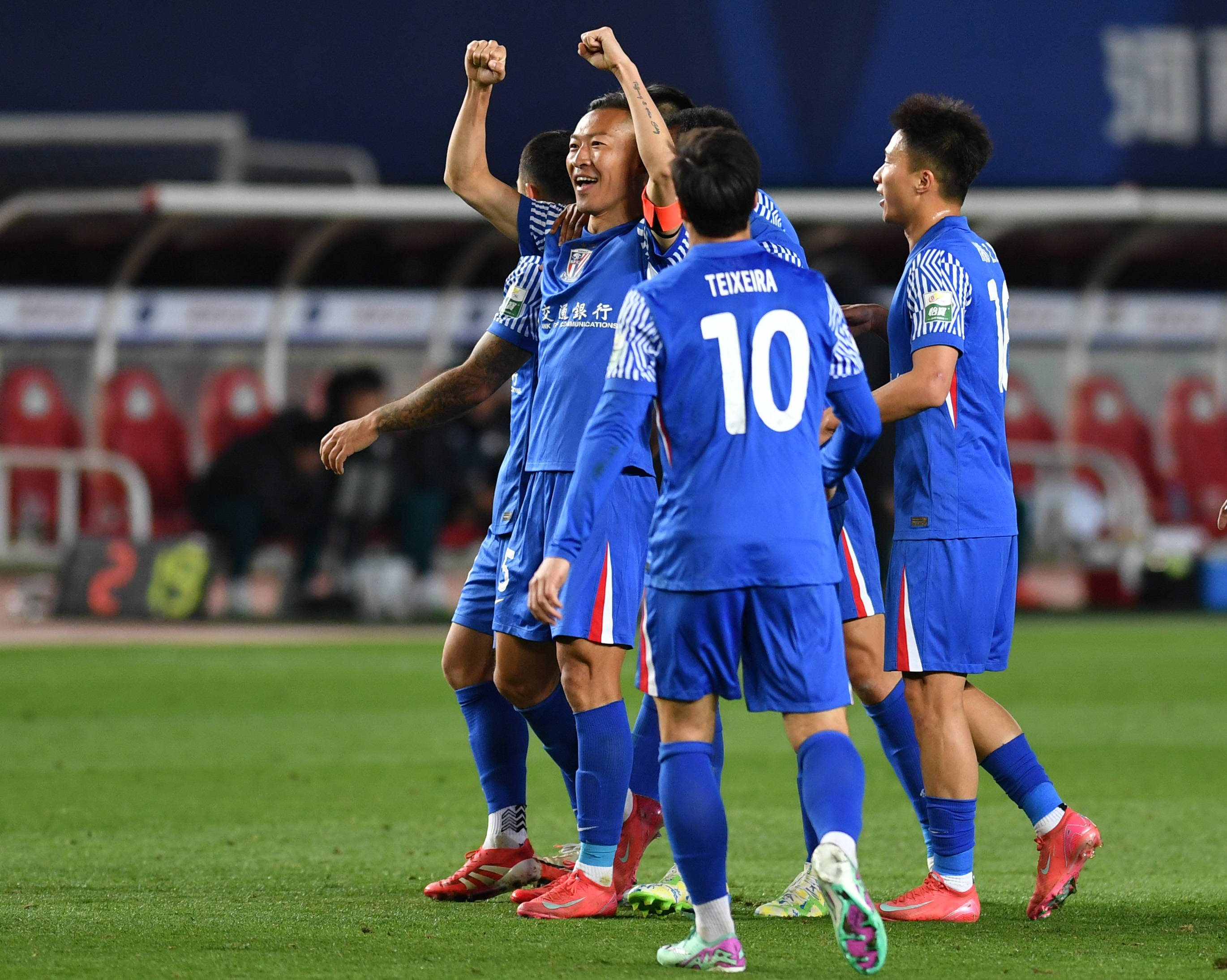 关于中超最新战况:恒大领跑争冠形势激烈的信息 关于中超最新战况:恒大领跑争冠形势激烈的信息