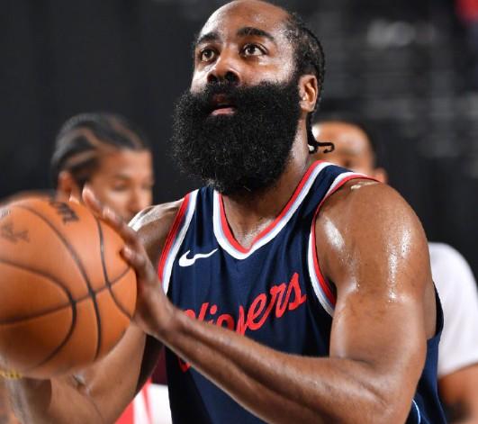 关于火箭击败活塞,哈登全面发挥砍下三双数的信息 关于火箭击败活塞,哈登全面发挥砍下三双数的信息