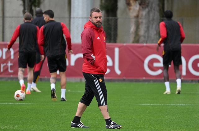 乌迪内斯主场击败马赛，创造背靠背胜利