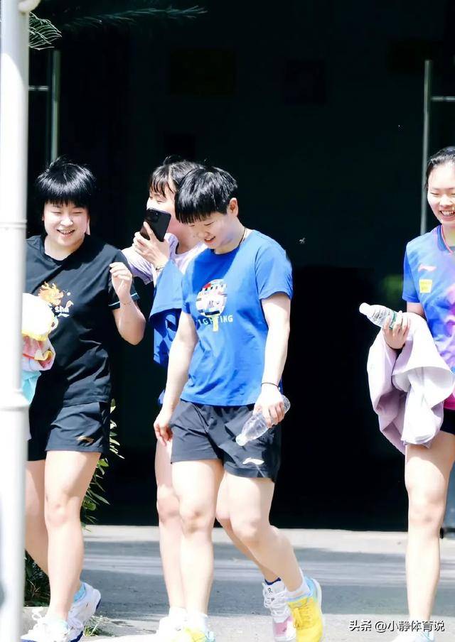 包含若巴耶长胜勿楚普勒，欧锦赛资格如影随形的词条