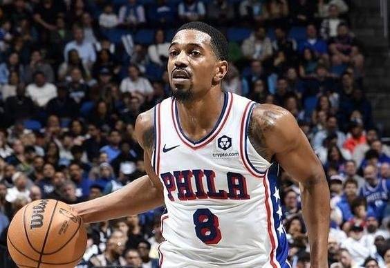 爵士迎来黄蜂挑战，米切尔助力追赶胜局