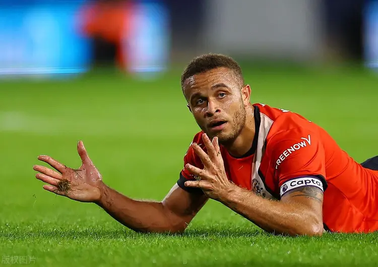 包含阿尔贝因击败对手,英超排名略有上升的词条 包含阿尔贝因击败对手,英超排名略有上升的词条