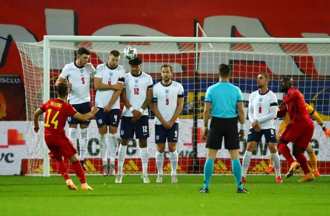 捷克主场力挫爱沙尼亚，提升小组赛排名的简单介绍