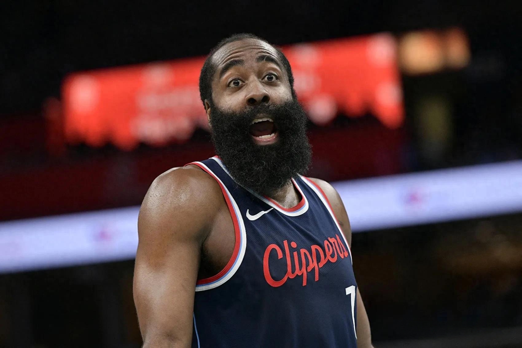 猛龙惨败马刺，季后赛前景堪忧的简单介绍