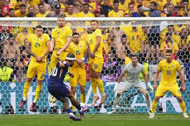 奥地利球队历经艰难成功跻身比赛半决赛的简单介绍