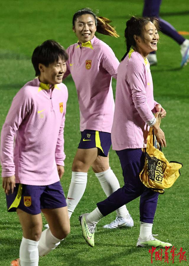 世俱杯赛程-天津女足力挺队友!团结争胜赢得尊严