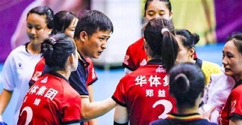 福建男篮惨败对手，弱势局面需全队团结协作突围