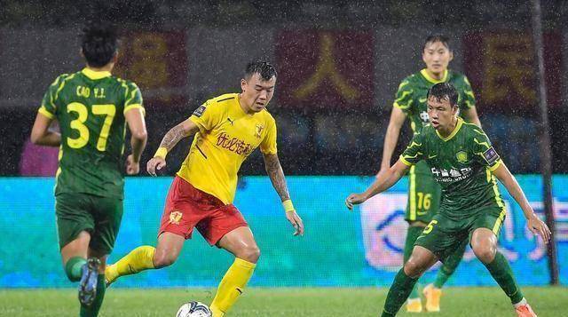 上港胜于广州富力，保持领先优势！