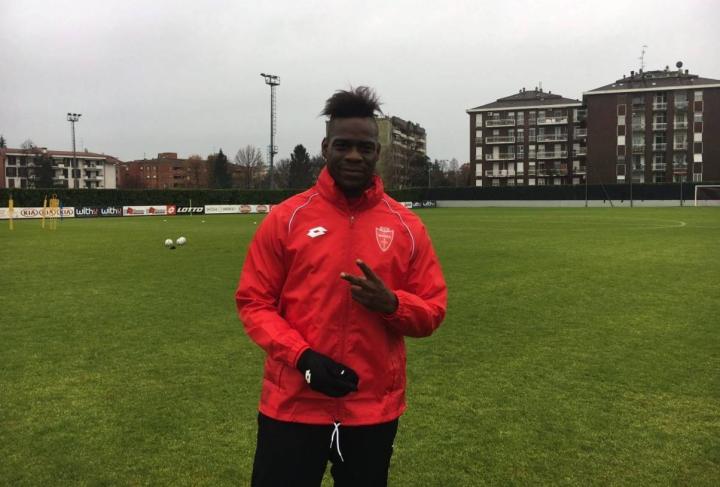 社交媒体曝出球员私生活绯闻