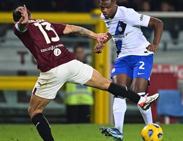 世俱杯官网-鲁尔兰客场击败对手,取得关键胜利