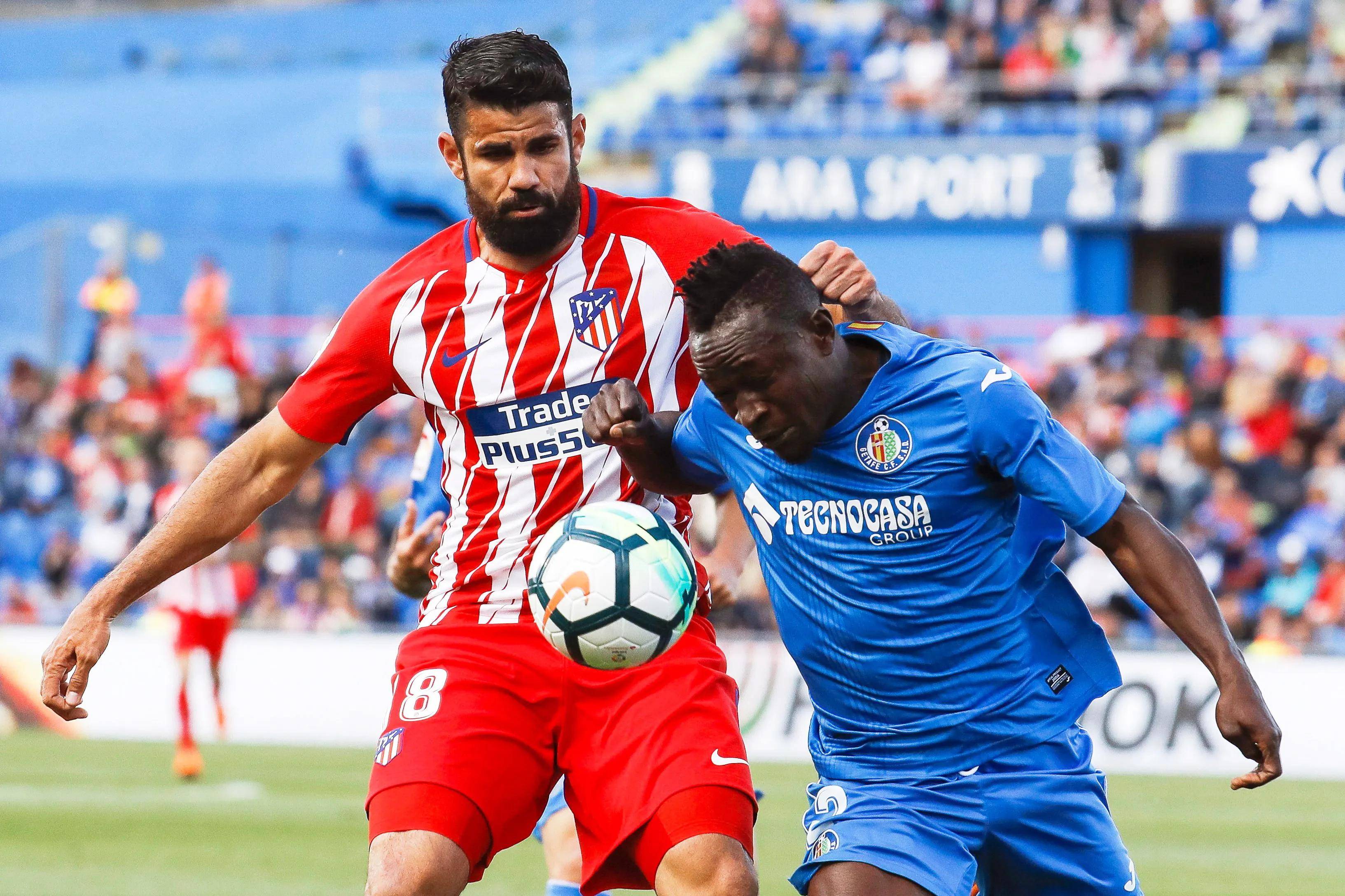 老牌劲旅再次对阵,球场上的传奇 老牌劲旅再次对阵,球场上的传奇