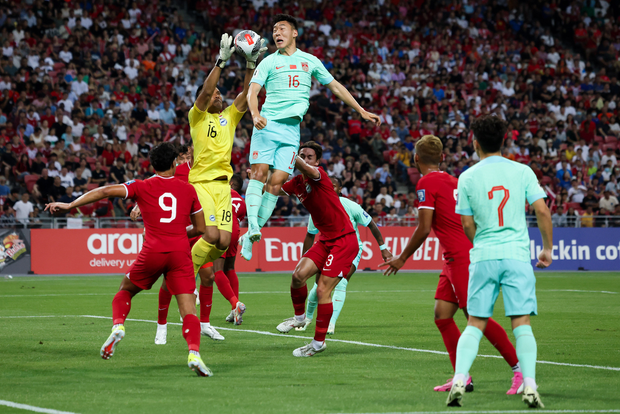 中国队在比赛中展现出强大实力 中国队在比赛中展现出强大实力