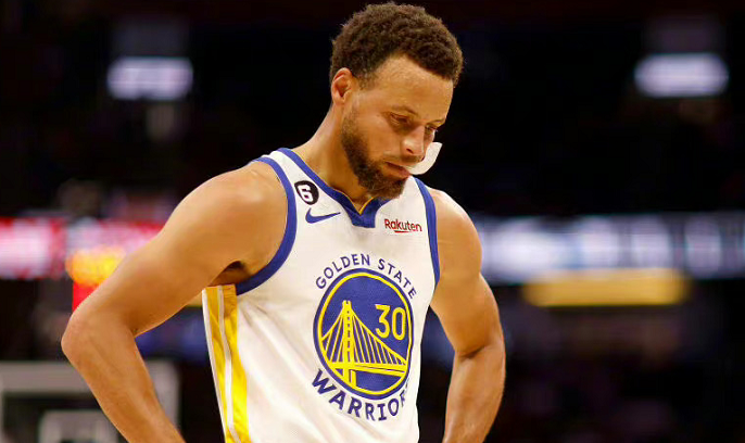 世俱杯分组-广州富力奋力一搏,终结连败势头取得胜利