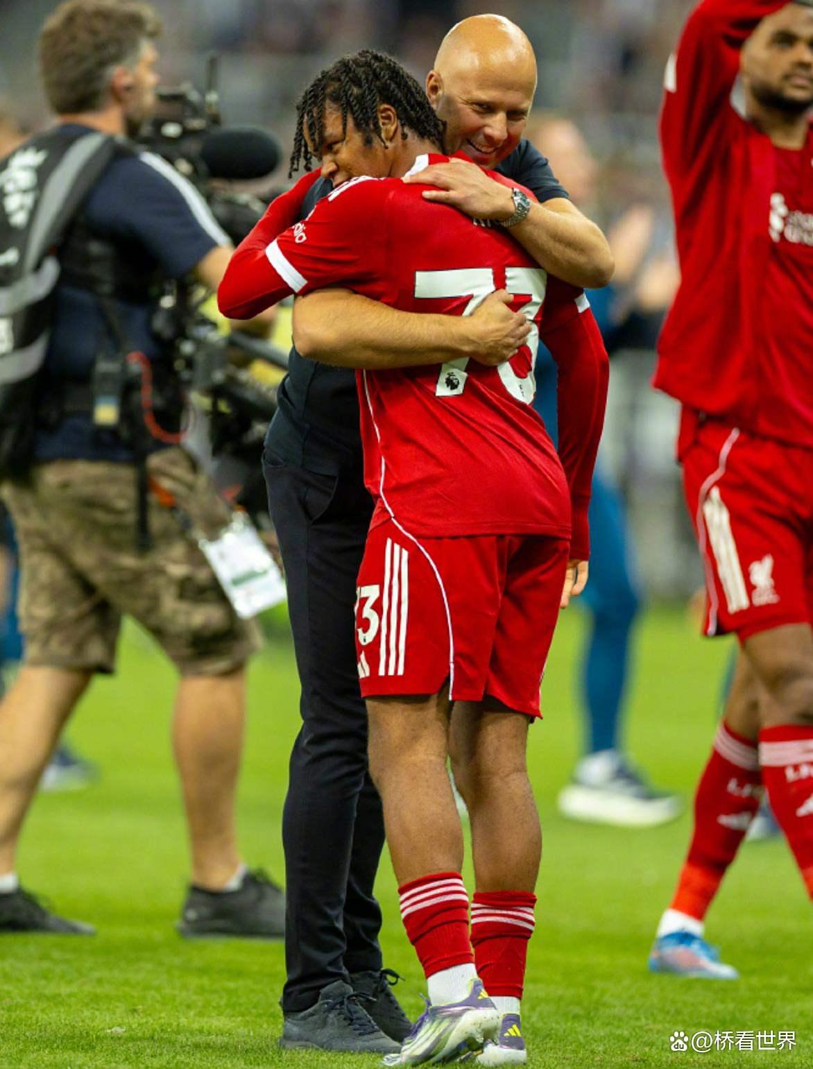 荷兰国脚范迪克伤愈复出,助利物浦取得连胜的简单介绍 荷兰国脚范迪克伤愈复出,助利物浦取得连胜的简单介绍